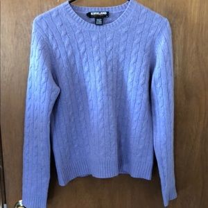 Cashmere sweater in lavender